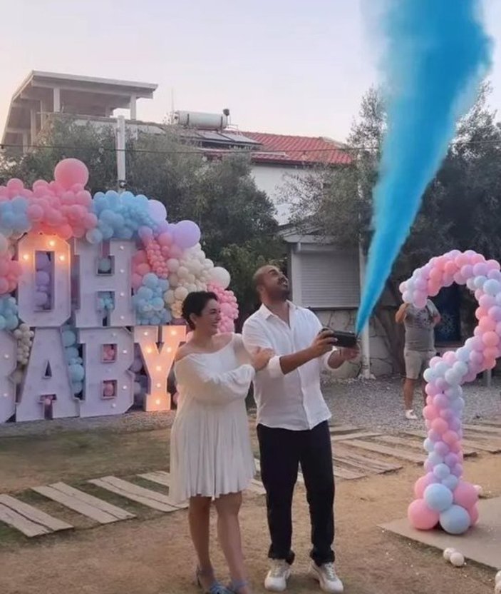 Ezgi Mola ve Mustafa Aksakallı çiftinin bebeğinin cinsiyeti belli oldu