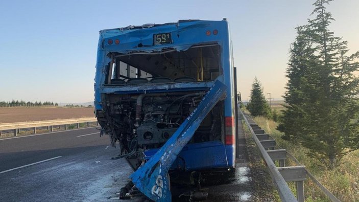 Ankara'da kamyonla otobüs çarpıştı: 12 kişi yaralandı