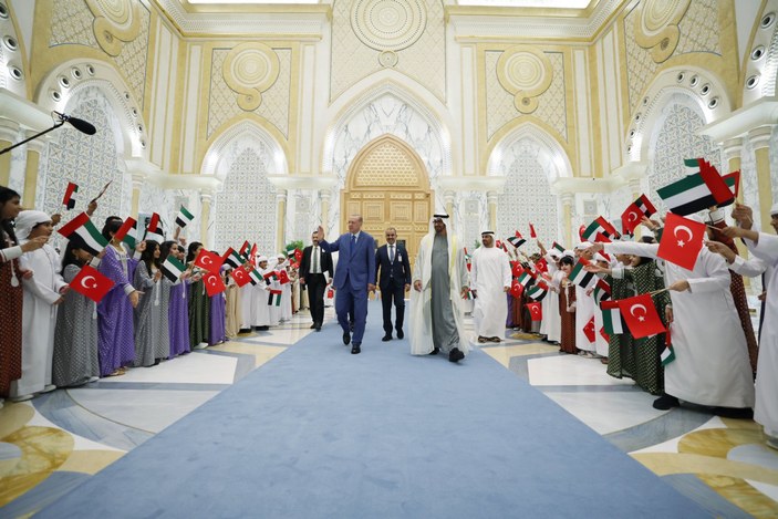 Cumhurbaşkanı Erdoğan Körfez turunun son durağı Birleşik Arap Emirlikleri'nde