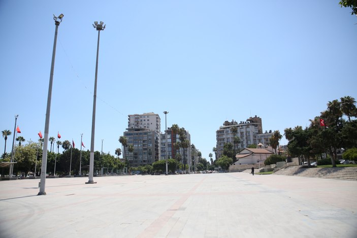 Sıcak hava, Mersin'de şehir merkezini boşalttı