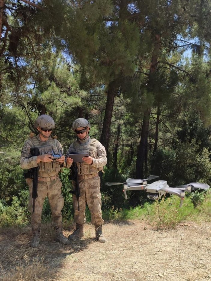 Mehmetçik orman yangınlarına karşı devriyede