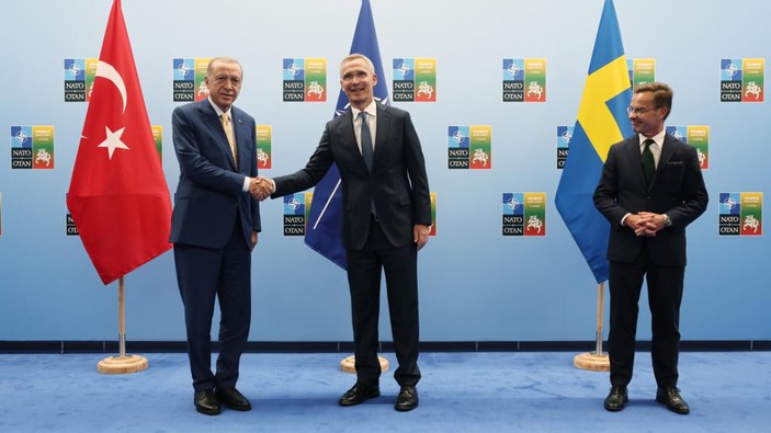 İsveç’in NATO’ya katılımı oylaması Macaristan meclisinde ertelendi