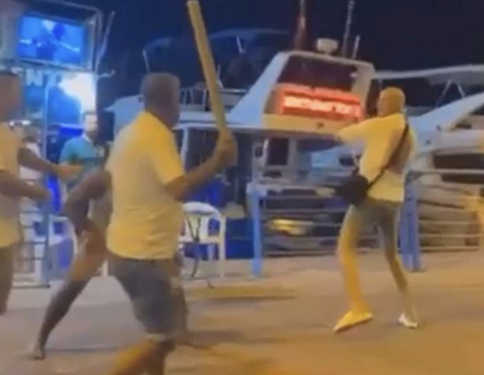 Antalya'da gurbetçi adama 6 kişi birden sopalarla saldırdı