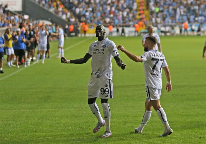 Osijek'i 5 golle geçen Adana Demirspor tur kapısını ardına kadar araladı