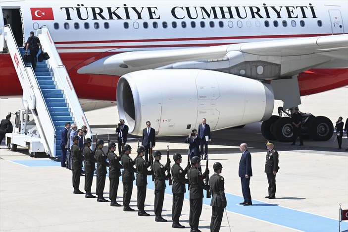 Cumhurbaşkanı Erdoğan, temaslarda bulunmak üzere Macaristan'a gitti