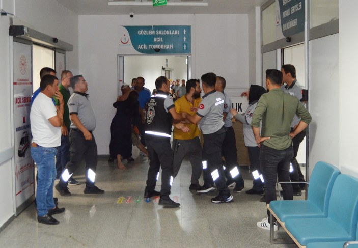 Aksaray'da Suriyelilerin borç kavgası hastaneye sıçradı: 2 yaralı