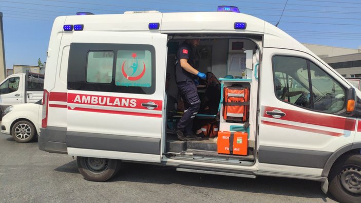 İstanbul'daki trafik kazasında yaralanan eşini bir an olsun yalnız bırakmadı