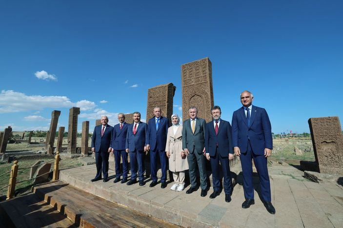 Malazgirt Zaferi'nin 952. yıl dönümü! Cumhurbaşkanı Erdoğan, Ahlat'taki programa katıldı