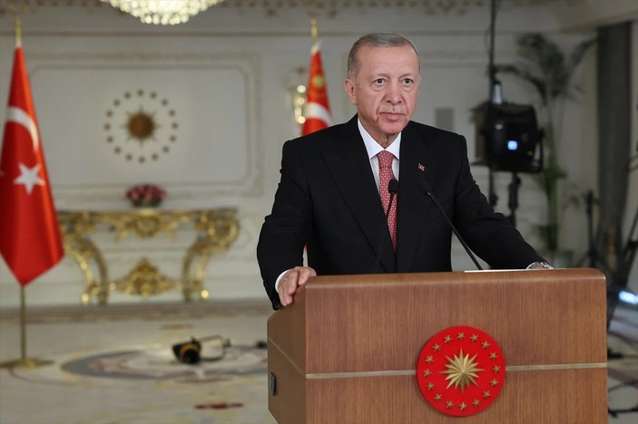 Cumhurbaşkanı Erdoğan: Depremin siyasetini yapanlardan olmadık