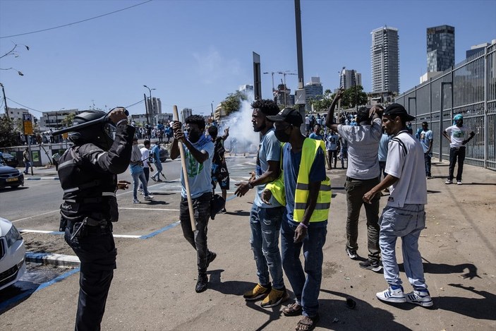 İsrail’de Eritreli göçmenlere polisten müdahale: 160 yaralı
