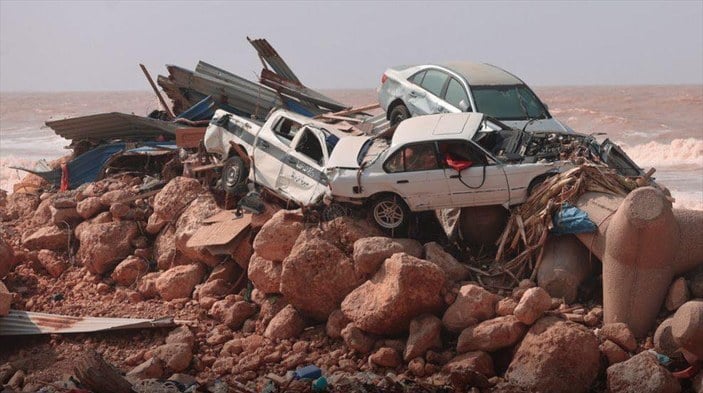 Libya'da sel felaketi! Sulara kapılan binlerce kişi hayatını kaybetti