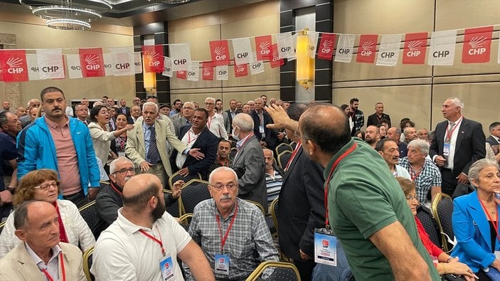 CHP Konya Kongresi'Nde kavga