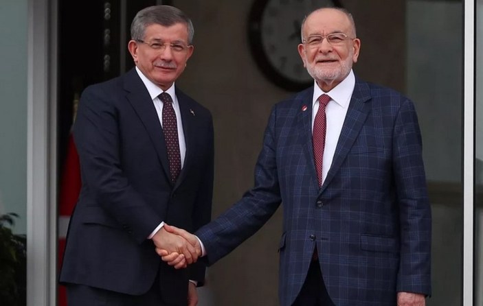 Gelecek Partisi Genel Başkanı Ahmet Davutoğlu ve Saadet Partisi Genel Başkanı Temel Karamollaoğlu